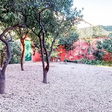 Liguria Garden 아파트 올비아